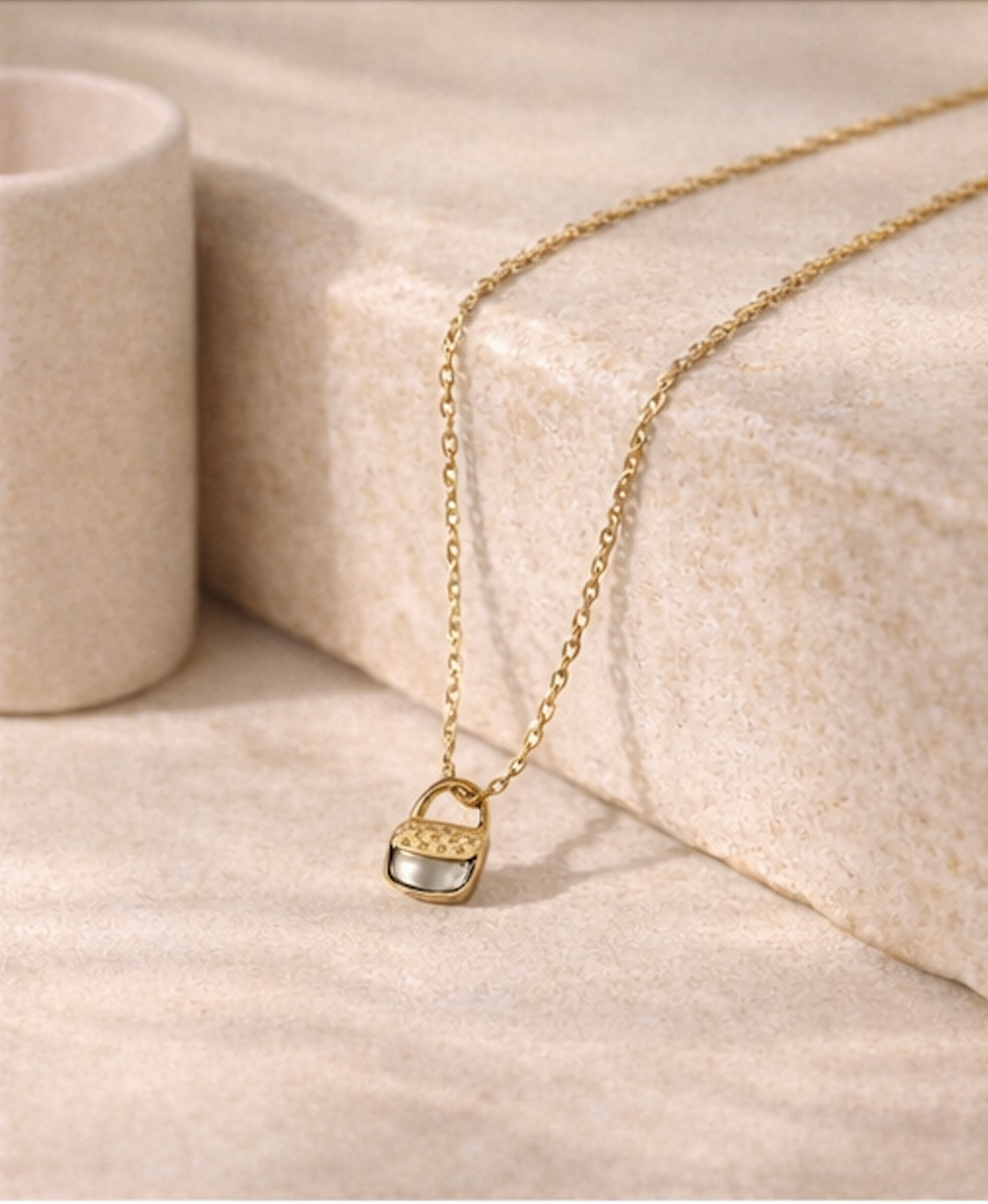 Collar bolso ajustable