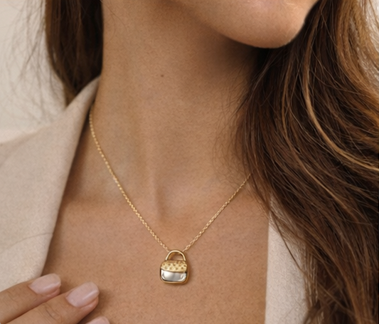 Collar bolso ajustable